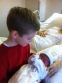 Kardeşlerin tanışması